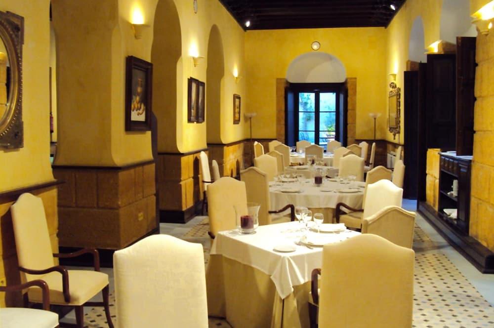 Palacio Marques De La Gomera Osuna Eksteriør billede