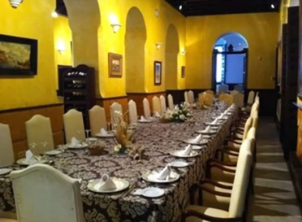 Palacio Marques De La Gomera Osuna Eksteriør billede