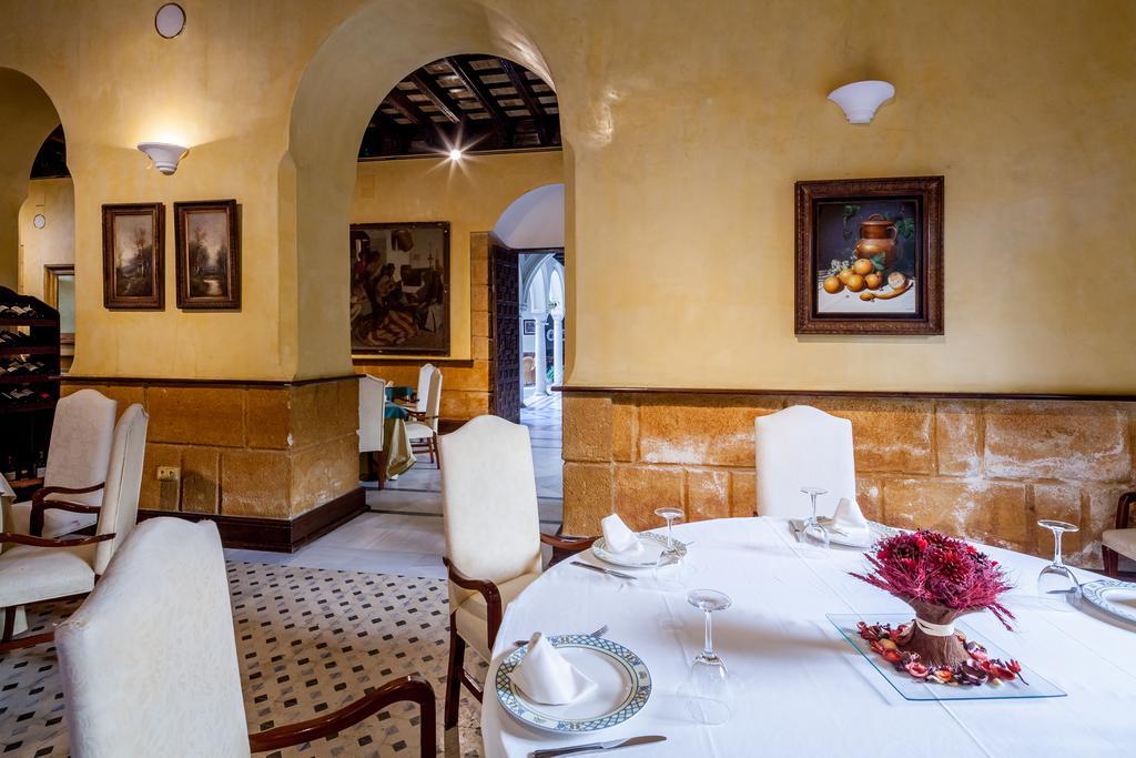 Palacio Marques De La Gomera Osuna Eksteriør billede